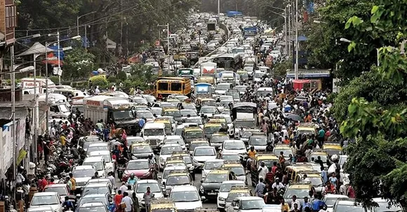 Mumbai Police to start a colour code system to identify and allow only essential service providers in the city