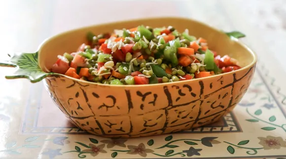 Eat Healthy: Get home-cooked food delivery in Mumbai from these kitchens!