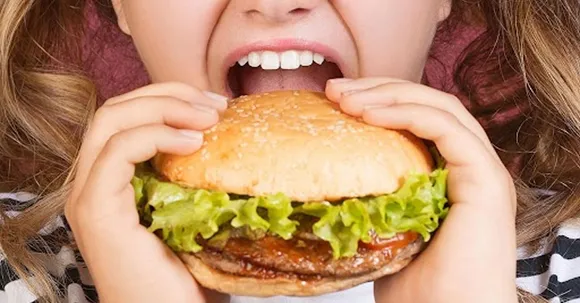 Check out these best burger places in Mumbai and make your day burgerlicious!