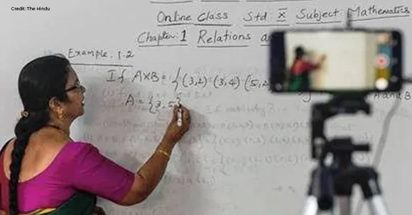 Lives of teachers amid online teaching and the pandemic