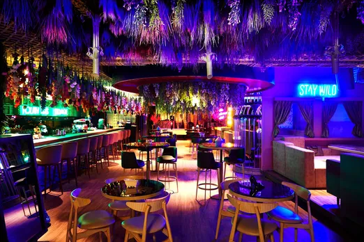 Unwind yourself at YOUnion in Mumbai, Lower Parel and enjoy good food in a good mood!