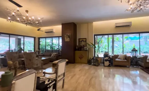 Inside Bobby Deol's Home Where He Lives With Dharmendra And Others: No Less  Than An Antique Store