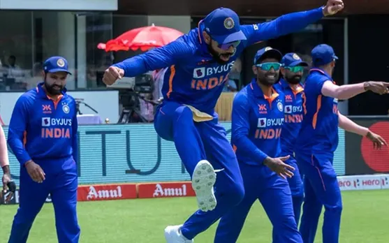 Virat Kohli after team hurdle (Source - Twitter)