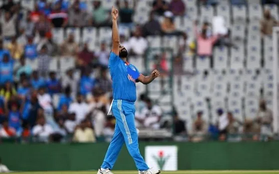 'Socho saame wali team ka kya hoga agar yeh bhi khela WC mein' - Fans praise Mohammed Shami takes a fifer against Australia in first ODI