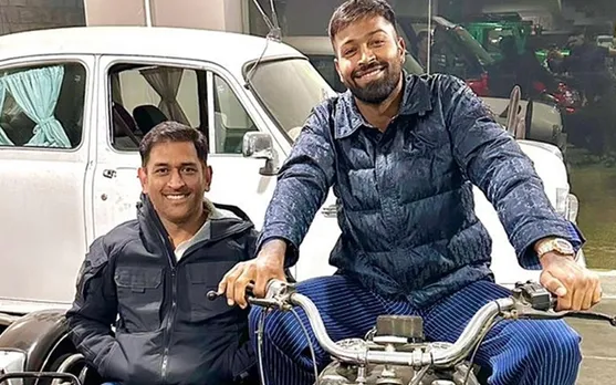 MS Dhoni and Hardik Pandya (Source - Twitter)