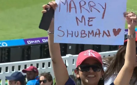 A fan girl of Shubman Gill