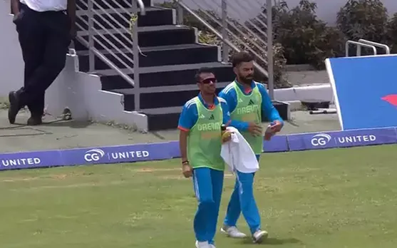 Virat Kohli turns water boy, 2nd ODI
