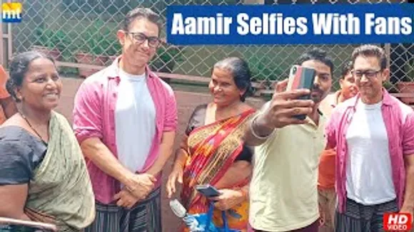 Aamir Khan's Sweet Gesture To Fans Outside A Dubbing Studio