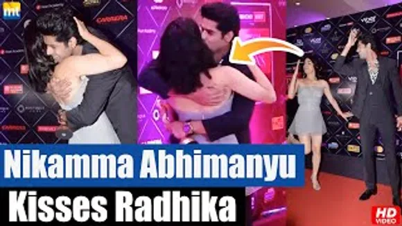 Nikamma Abhimanyu Dasani Openly KISSES Radhika Madan in front of Media At Style Icon Awards 2022