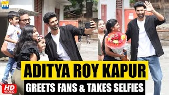 Aditya Roy Kapur Greets Fans & Takes Selfies As They Are Excited For His Film 'OM: The Battle Within'