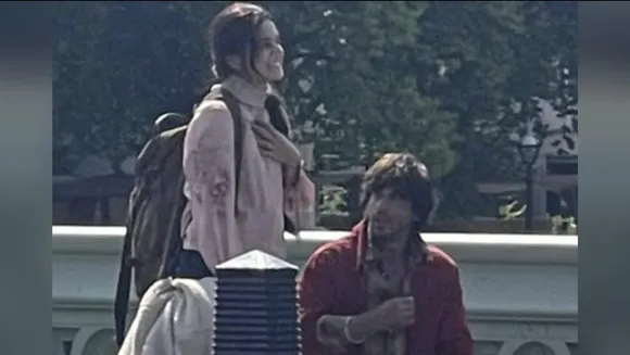Another Picture of Shah Rukh Khan Leaked  From The Sets of Rajkumar Hirani's 'Dunki'