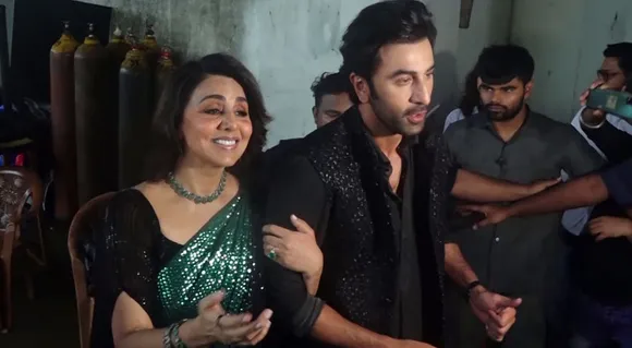 Ranbir Kapoor Corrects Mom Neetu Kapoor Saying WRONG Dialogue Of Shamshera; Watch Video –