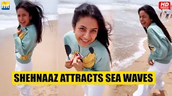 Shehnaaz Gill Fun Moments At Beach, Not Moon But She Attracted Sea Waves