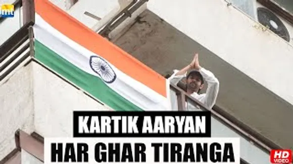 Kartik Aaryan Joins PM Narendra Modi's Har Ghar Tiranga Campaign; Puts Indian Flag at his House
