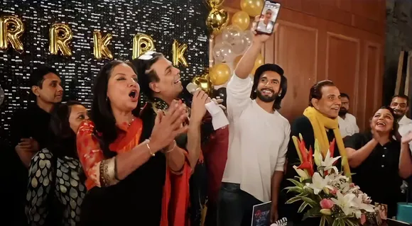 KJO Announces A Talkie Wrap For Ranveer Singh, Alia Bhatt and Dharmendra's 'Rocky Aur Rani Ki Prem Kahani'