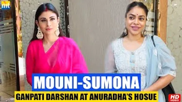 Mouni Roy And Sumona Chakravarti arrive at Designer Anuradha Khurana home's for Ganpati Darshan