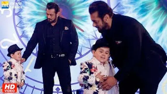 Salman Khan introduces world's smallest singer Abdu Rozik on Bigg Boss 16 As First Contestant