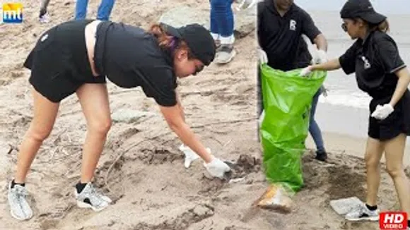 Bigg Boss Fame Tina Dutta at Aksa Beach for clean up drive post Ganesh Visarjan
