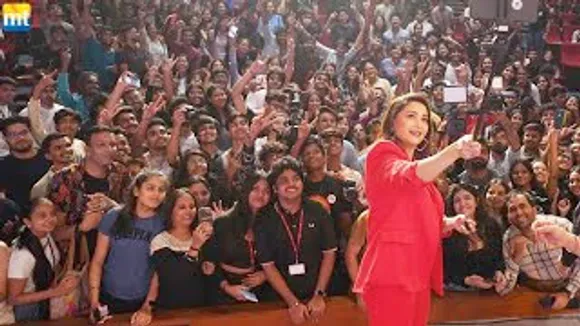Madhuri Dixit Looks Gorgeous In Red Pant Suit, interacts With fans At Maja Ma Fan Screening