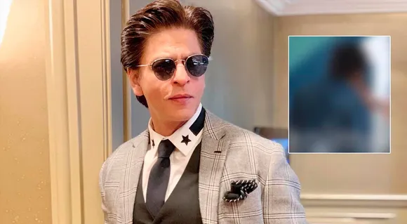 Shah Rukh Khan Stopped By Customs Officers At Mumbai Airport; Here's Why -