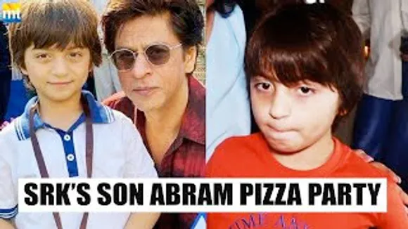 'Pathaan' Shah Rukh Khan's Son AbRam Khan Steps Out to Eat Pizaa in Bandra