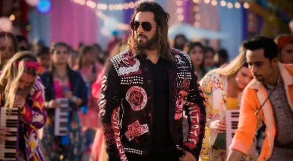 Salman Khan Flaunts His Long Hair Look As He Announces A Wrap For 'Kisi Ka Bhai Kisi Ki Jaan'