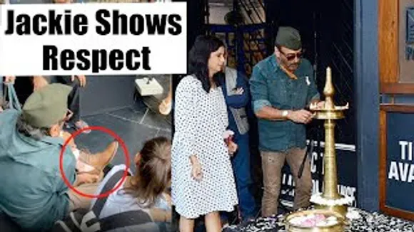 WATCH : Jackie Shroff Removes Shoes before lighting the Lamp at late Shiv Subramanian's book launch