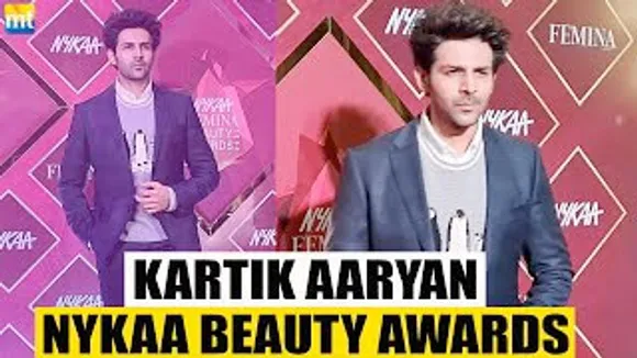 Kartik Aaryan makes his way on to the red carpet for the 'Nykaa Femina Beauty Awards 2022'