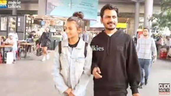 FIRST TIME Nawazuddin Siddiqui introduces his daughter Shora to media & stops for pics at airport