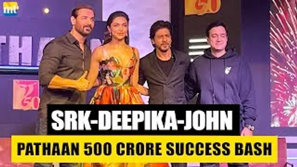 Shah Rukh Khan, Deepika Padukone, John Abraham come together after PATHAAN 500 CRORE Worldwide