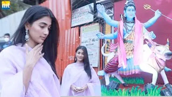Pooja Hegde at Shiv Temple to seek a blessing on the occasion of Maha Shivaratri