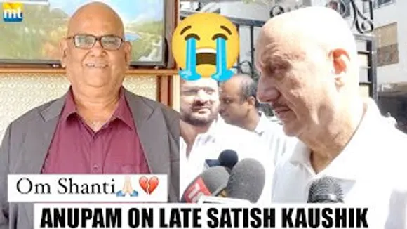 HEARTBROKEN Anupam Kher In HEAVY TEARS on Friend Satish Kaushik's Demise