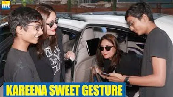 Kareena Kapoor comes out from her Car to give Selfie to a Young Boy