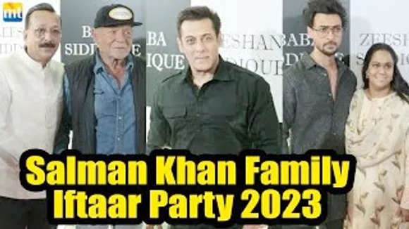 Salman Khan, his Father Salim Khan, Sister Arpita Khan & Aayush Sharma at Baba Siddique's Iftar Party