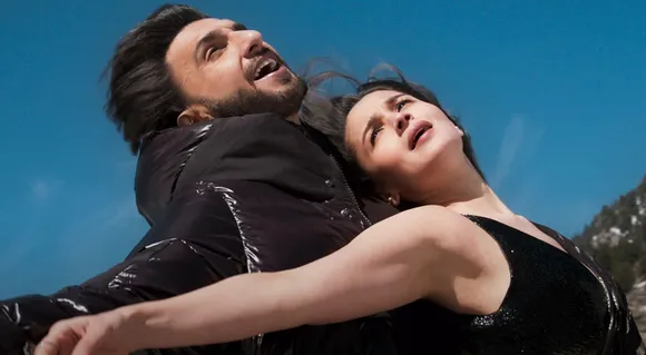 Rocky Aur Rani Kii Prem Kahaani Teaser : The Wait For A Complete Family Entertainer To End With Karan Johar's Magnum Opus —