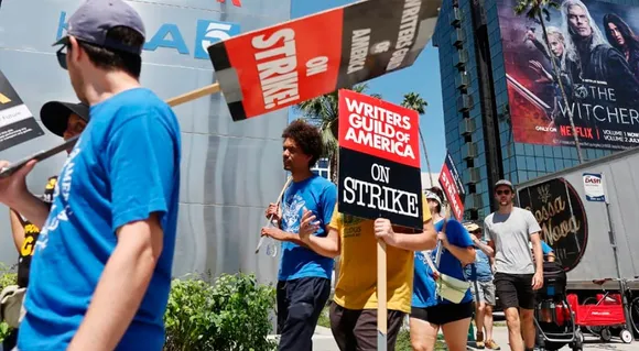 American Actors Join Writers For The Biggest Industry Shutdown Since 1960 —