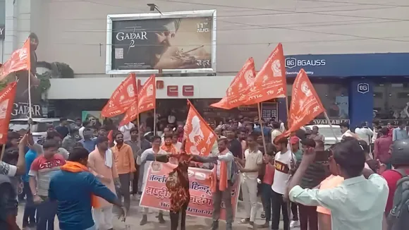 OMG 2 Protest : Slap Akshay Kumar And Get 10 Lacs From Bajrang Dal —