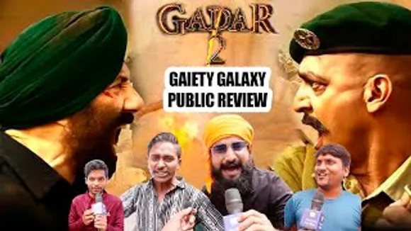 Gadar 2 Crazy Fans Chant 'Jai Shree Ram' at Gaiety Galaxy