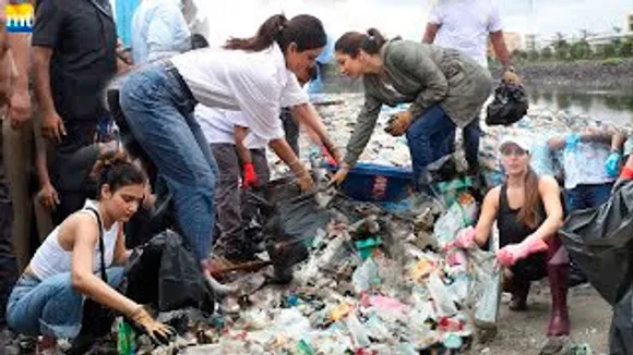 Fatima Sana Shaikh, Esha Deol, Karishma Tanna & Sophie Choudry At A River Clean-Up Campaign