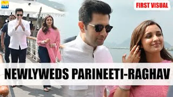 FIRST Visual Newlyweds Parineeti Chopra-Raghav Chadha Arrive From Boat Heading Towards Home