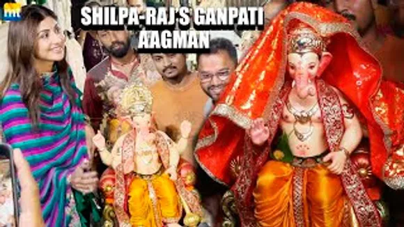Shilpa Shetty And Raj Kundra Taking Ganpati At Their Home From Lalbaug
