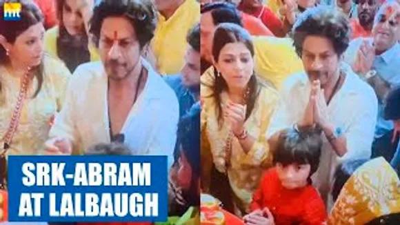 Shah Rukh Khan Arrives With Son AbRam To Visit Lalbaghcha Raja, Pictures Go Viral