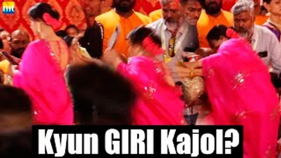OMG! Kajol गिरते गिरते बची at North Bombay Sarbojanin Durga Puja