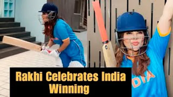 Rakhi Sawant celebrates India's Win against Pakistan at World Cup 23 with Playing Cricket