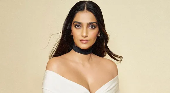 "I Don’t Believe In Wearing Clothes Once," Says Sonam Kapoor