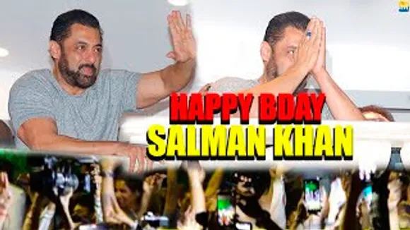 Despite Security Warning, Salman Khan Comes Out To Wave At Fans On 58th Birthday At Galaxy Apartment
