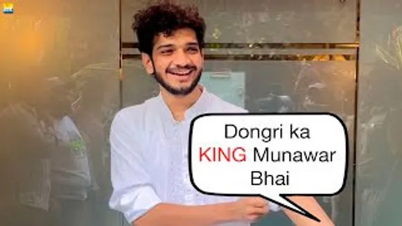 Paps scream 'Dongri Ka Badshah Munawar Bhai' Bigg Boss 17 Winner Munawar Faruqui At A Restaurant