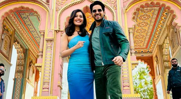 The Newest Super Hit Pair of Sidharth Malhotra and Raashii Khanna Kicks Off Yodha Promotions in Jaipur With A Bang!