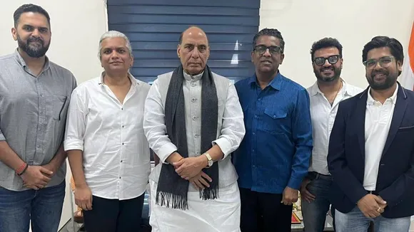 Defence Minister Shri Rajnath Singh Supports Vikas Bahl's Movie "Battle of Naushera"