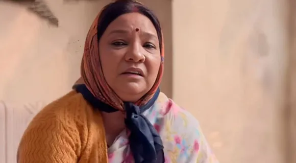 "Lead Actors Are Pampered, We Get Dirty Bathrooms and Bedsheets"- Gullak Actress Sunita Rajwar on Discrimination 
